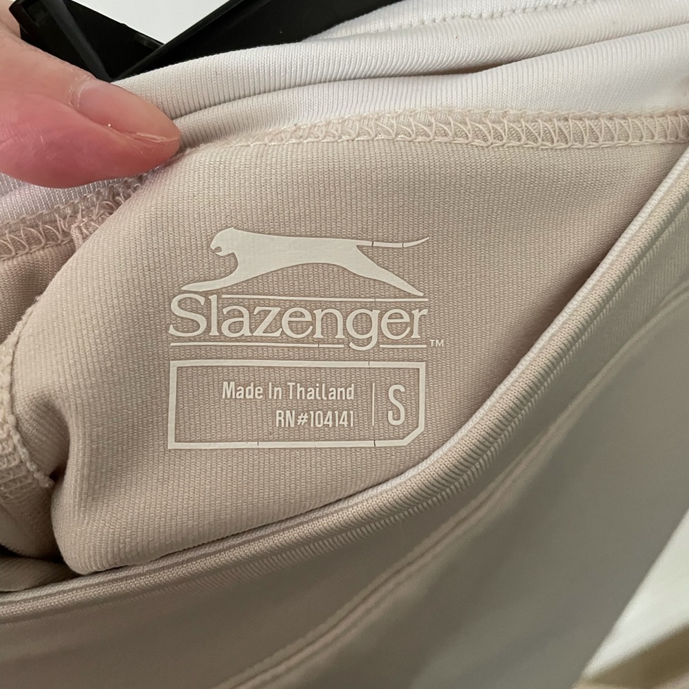 Slazenger Beige‎ and White Golf Skort. Size Small. - Picture 2 of 5